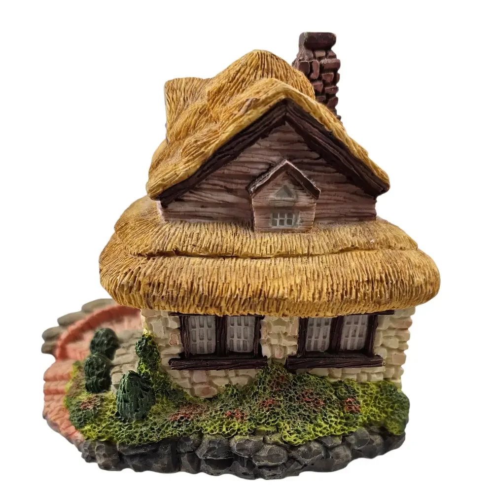 Olde England's Classic Cottages Canterbury Inn Country‎ Village Figurine Collect